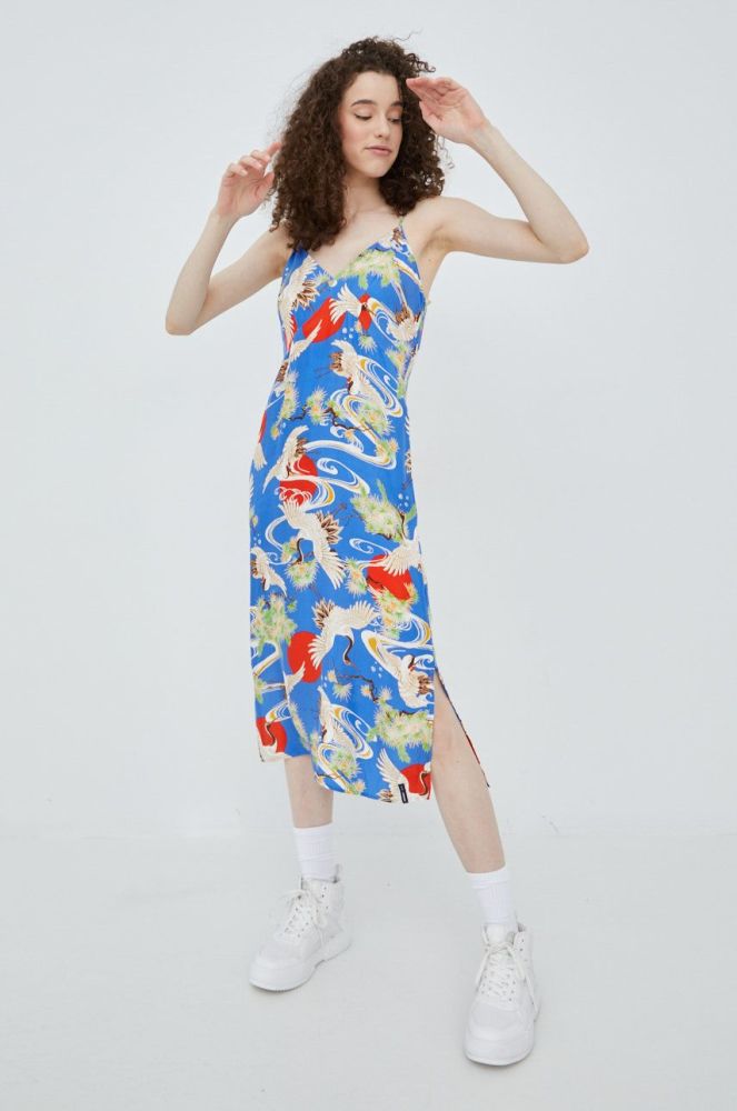 Сукня Superdry midi пряма колір блакитний