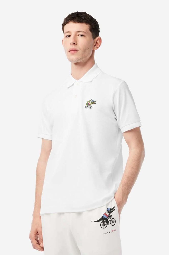 Бавовняне поло Lacoste x Netflix колір бежевий з аплікацією PH7057-VIR