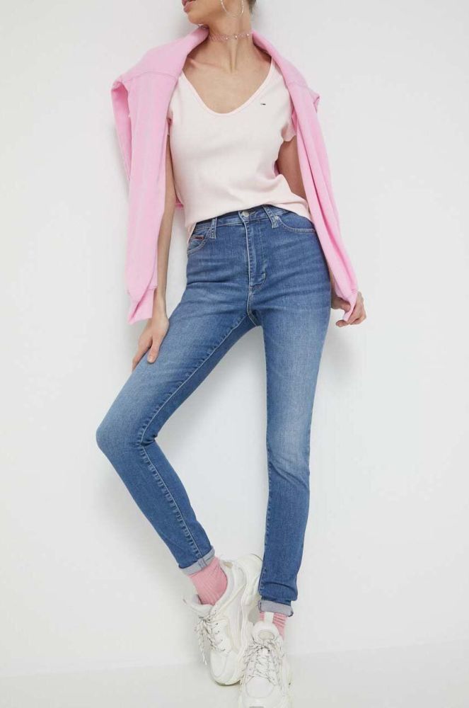 Джинси Tommy Jeans Sylvia жіночі колір блакитний (3138371)