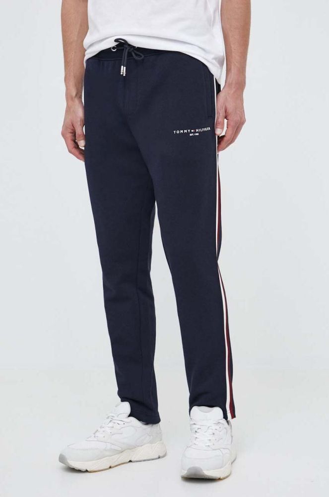 Бавовняні спортивні штани Tommy Hilfiger колір синій з аплікацією (3136428)